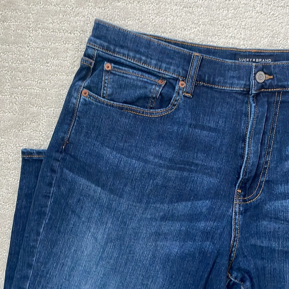 Lucky Brand Men's Blue Jeans 36/29 - Picture 4 of 9